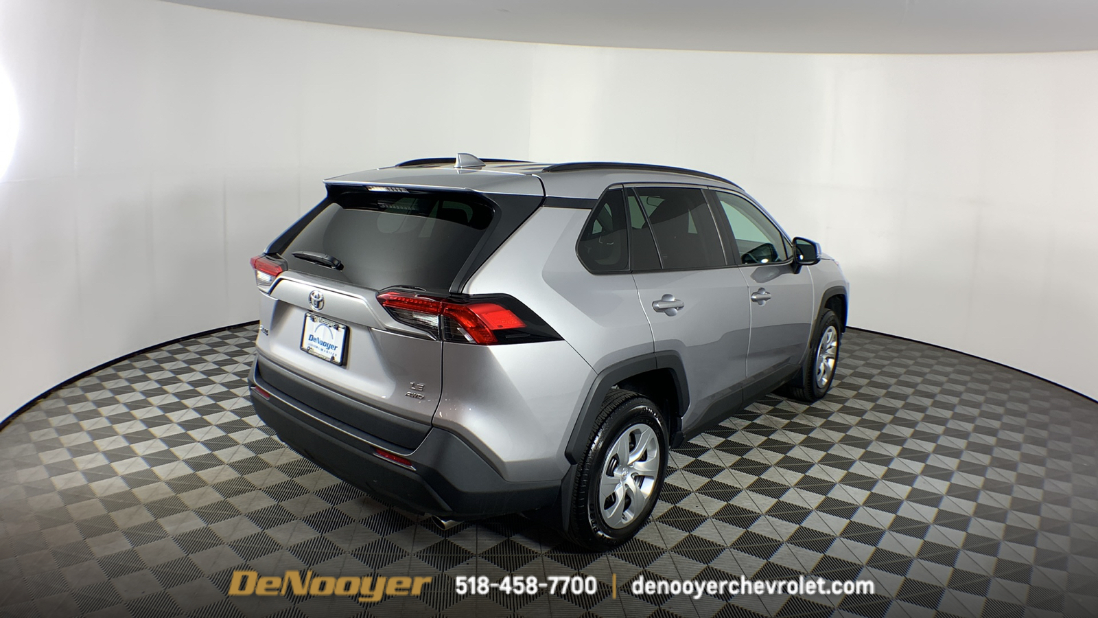 2021 Toyota RAV4 LE 9