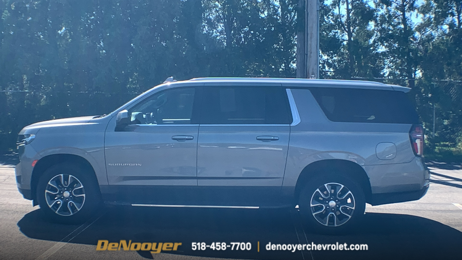 2021 Chevrolet Suburban LT 5