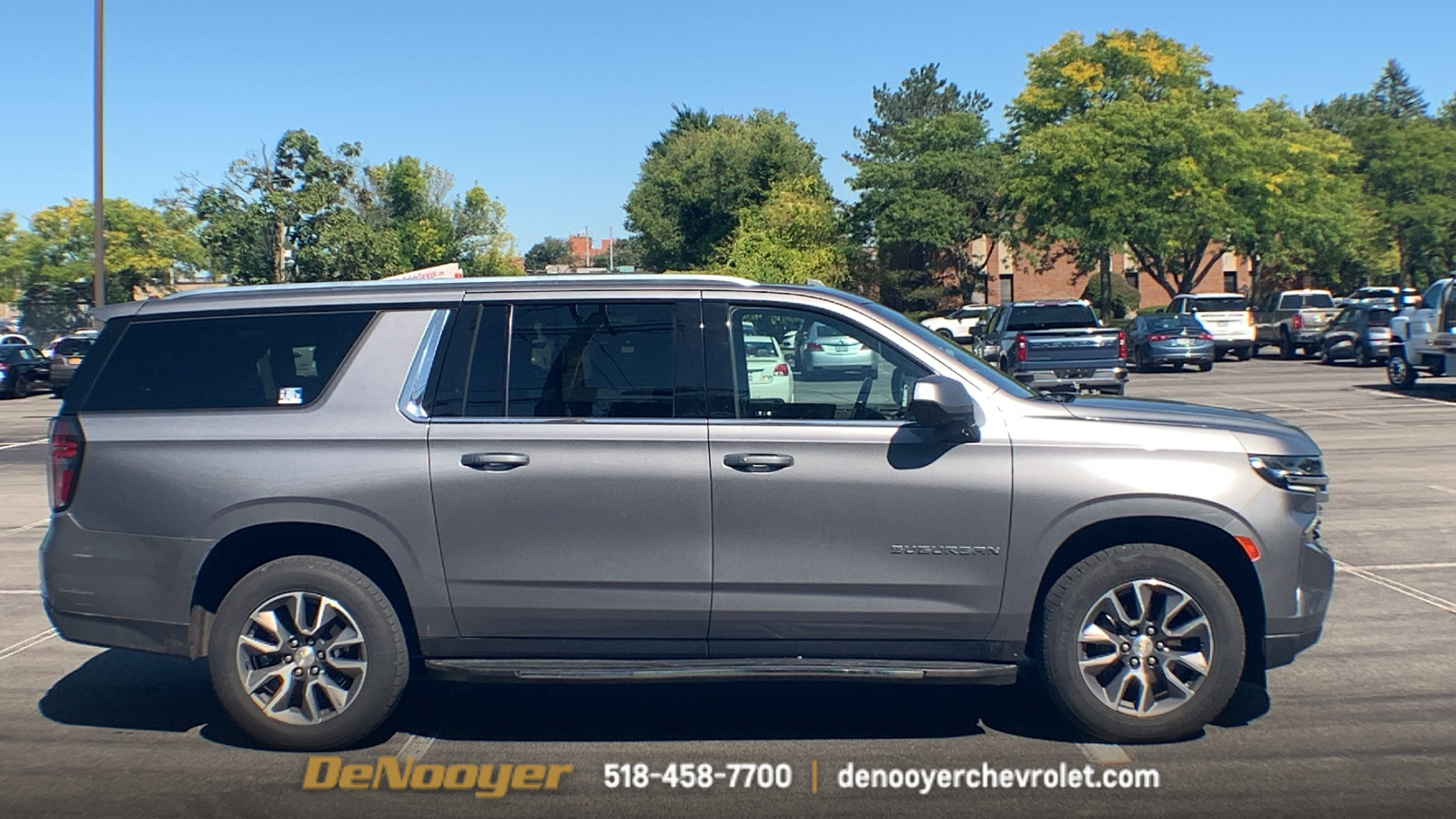 2021 Chevrolet Suburban LT 10