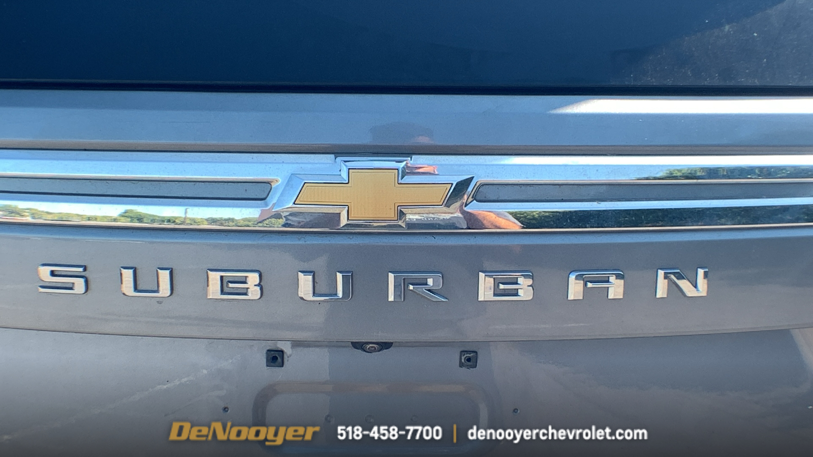 2021 Chevrolet Suburban LT 14