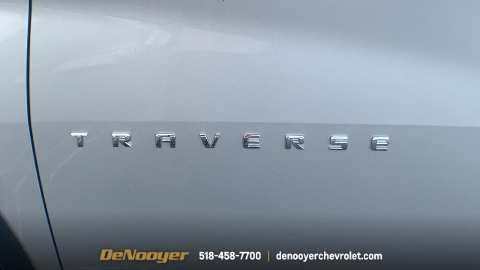 2021 Chevrolet Traverse LS 17