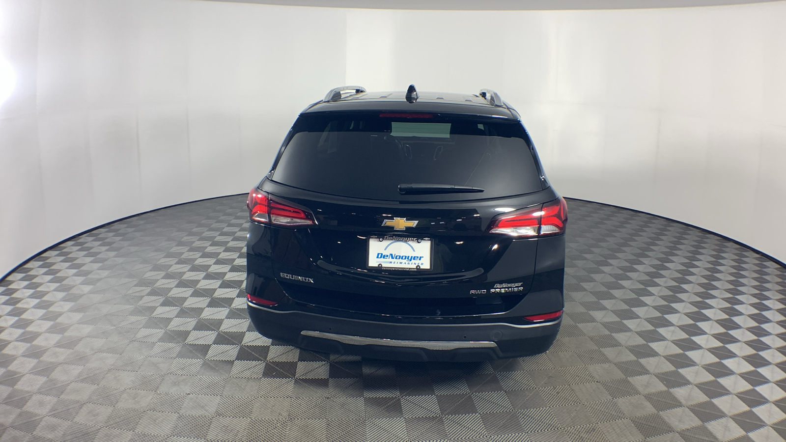 2022 Chevrolet Equinox Premier 8