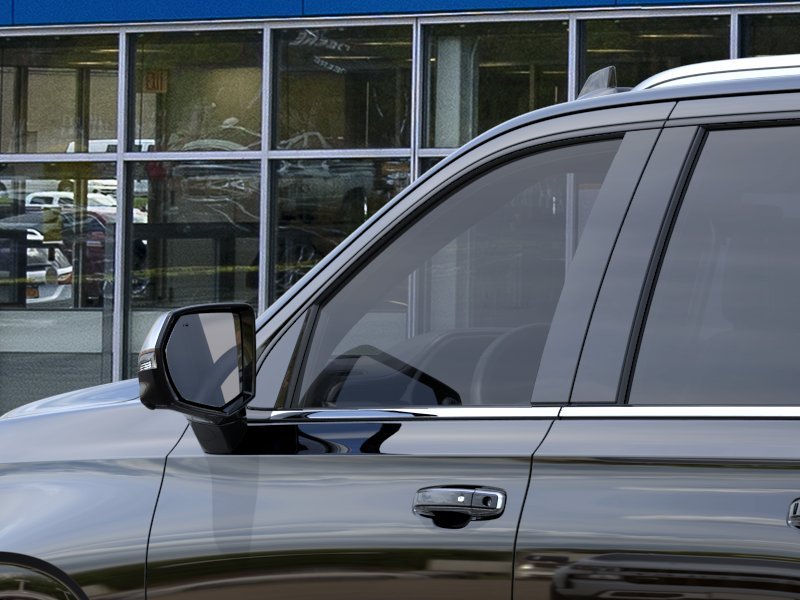 2024 Chevrolet Suburban Premier 12