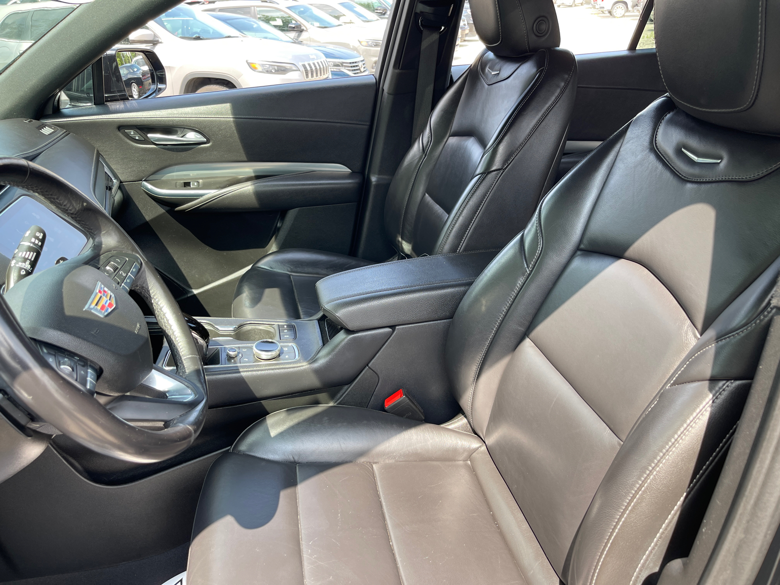 2021 Cadillac XT4 Premium Luxury 10