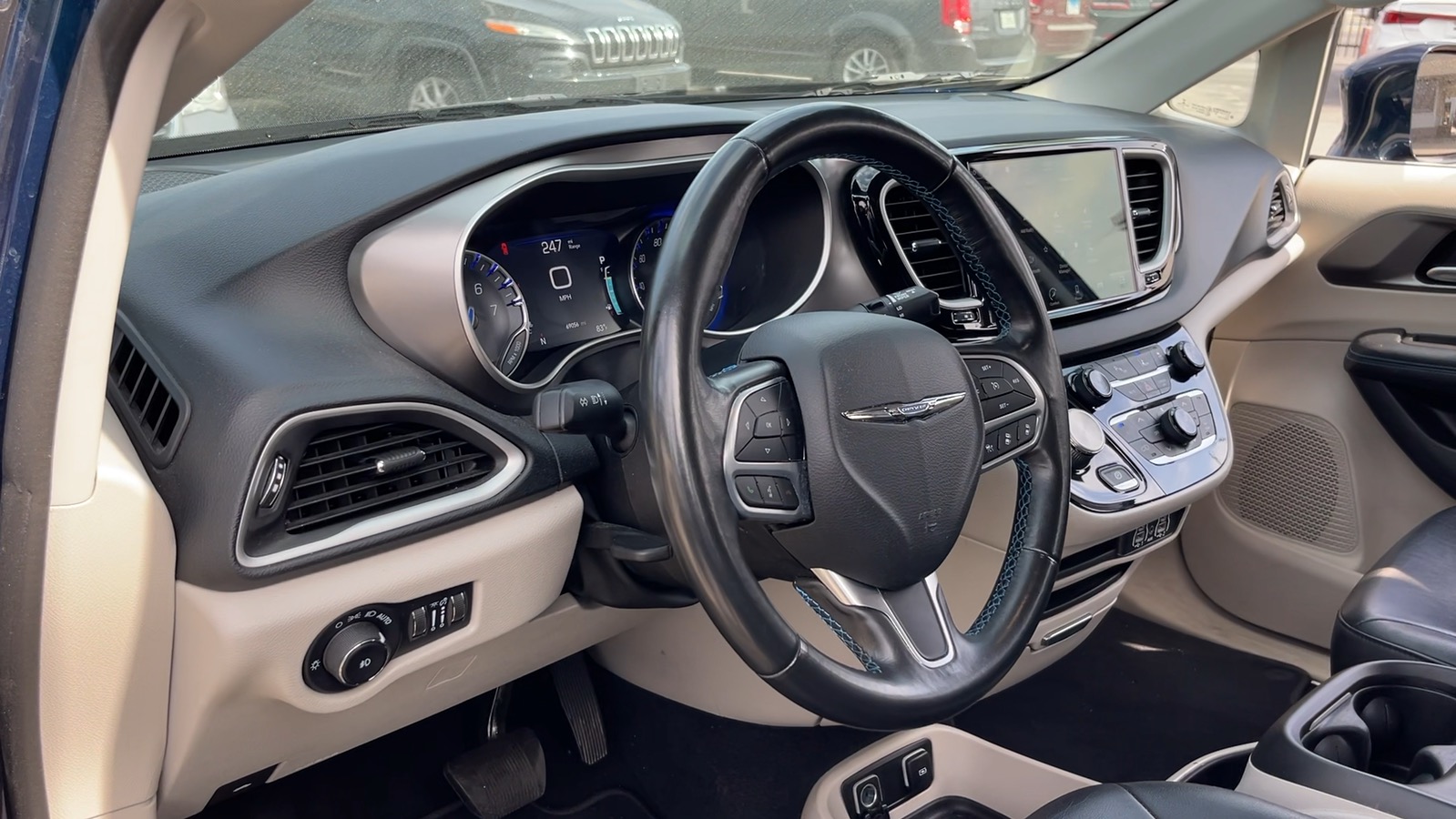 2021 Chrysler Pacifica Touring L 9