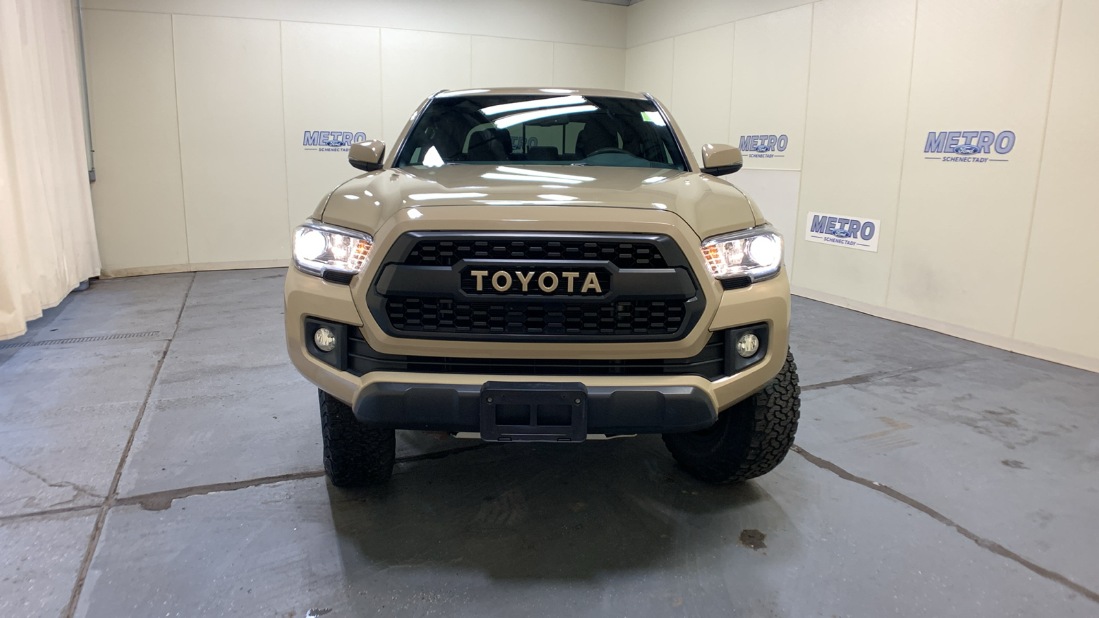 2017 Toyota Tacoma TRD Off-Road 8