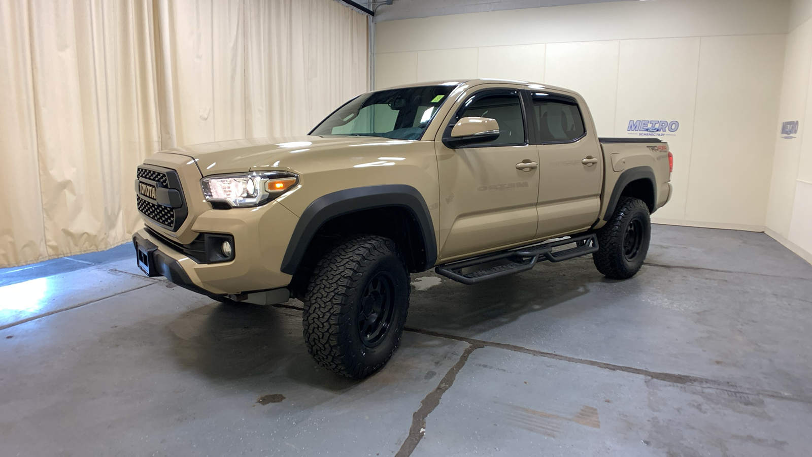 2017 Toyota Tacoma TRD Off-Road 39