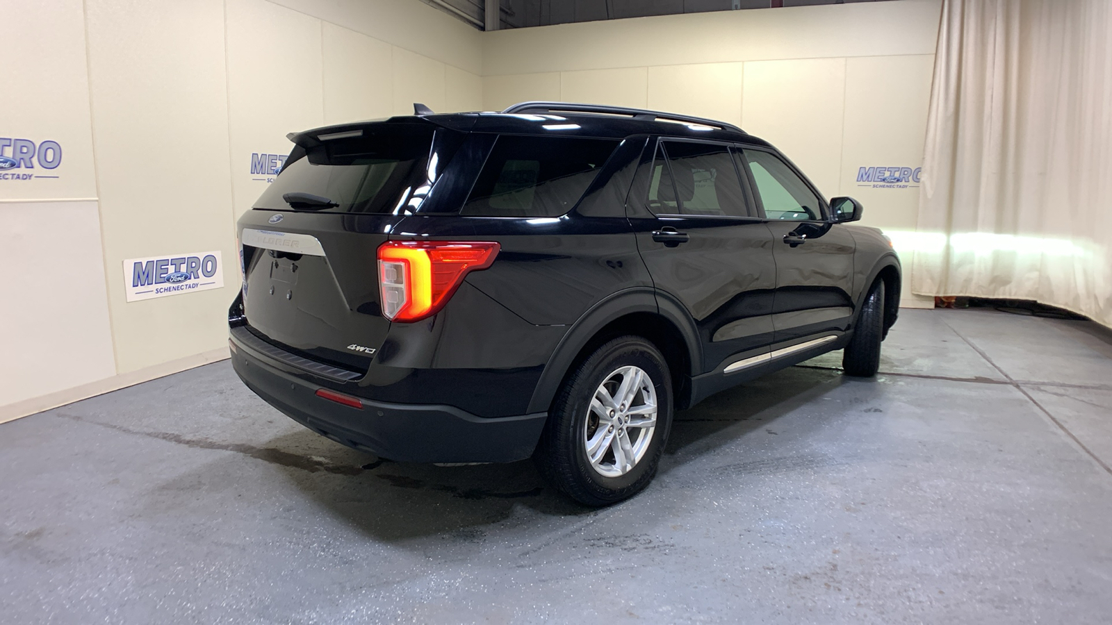 2021 Ford Explorer XLT 3