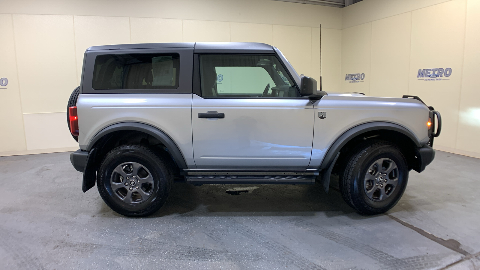 2023 Ford Bronco Big Bend 2