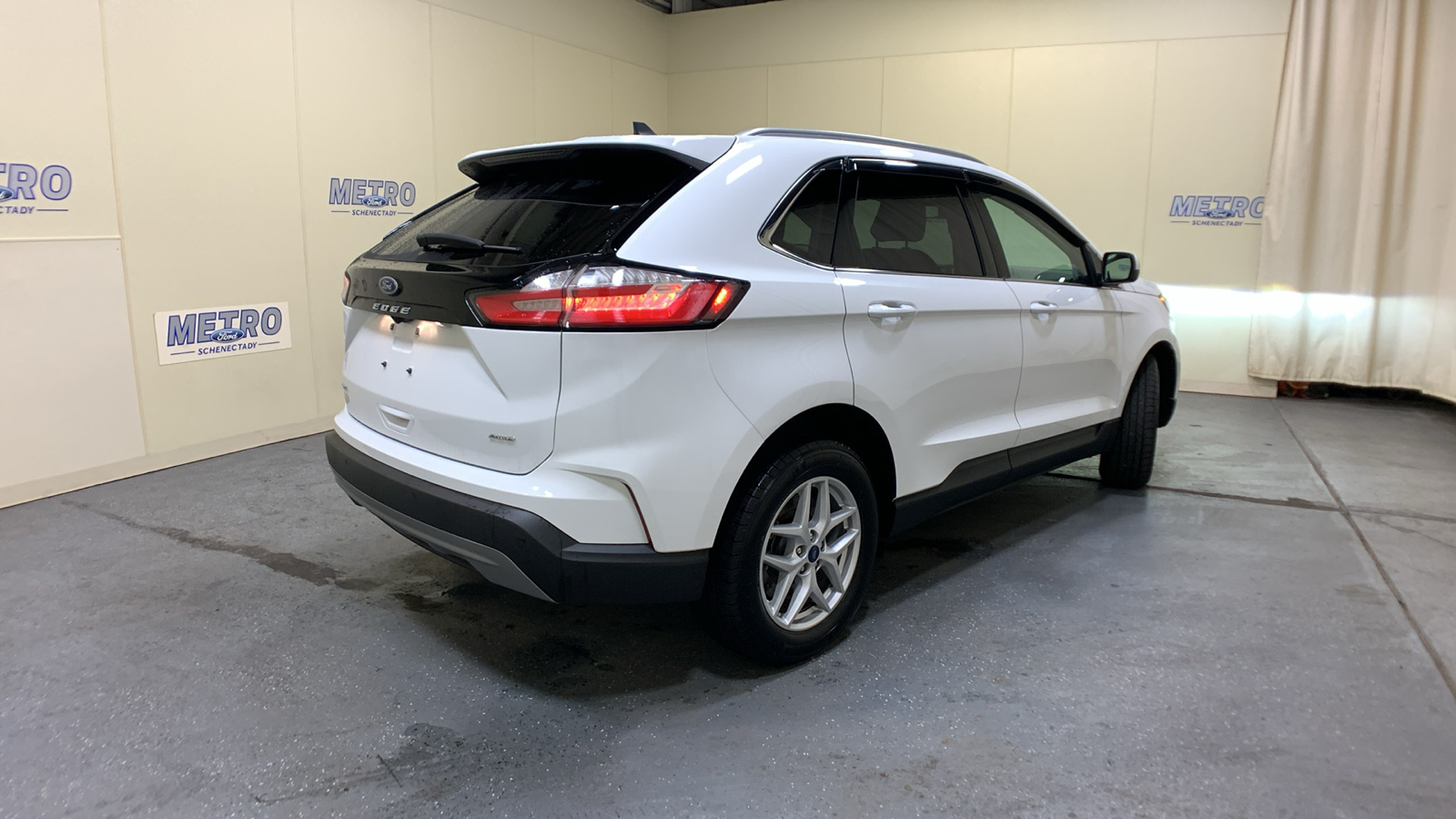 2022 Ford Edge SEL 3