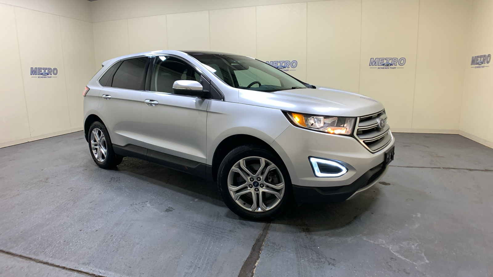 2017 Ford Edge Titanium 1