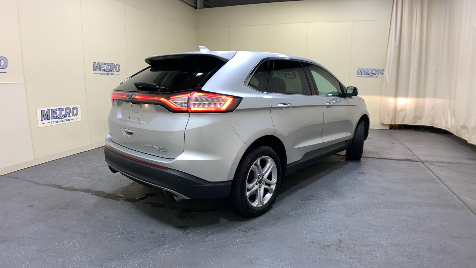 2017 Ford Edge Titanium 3