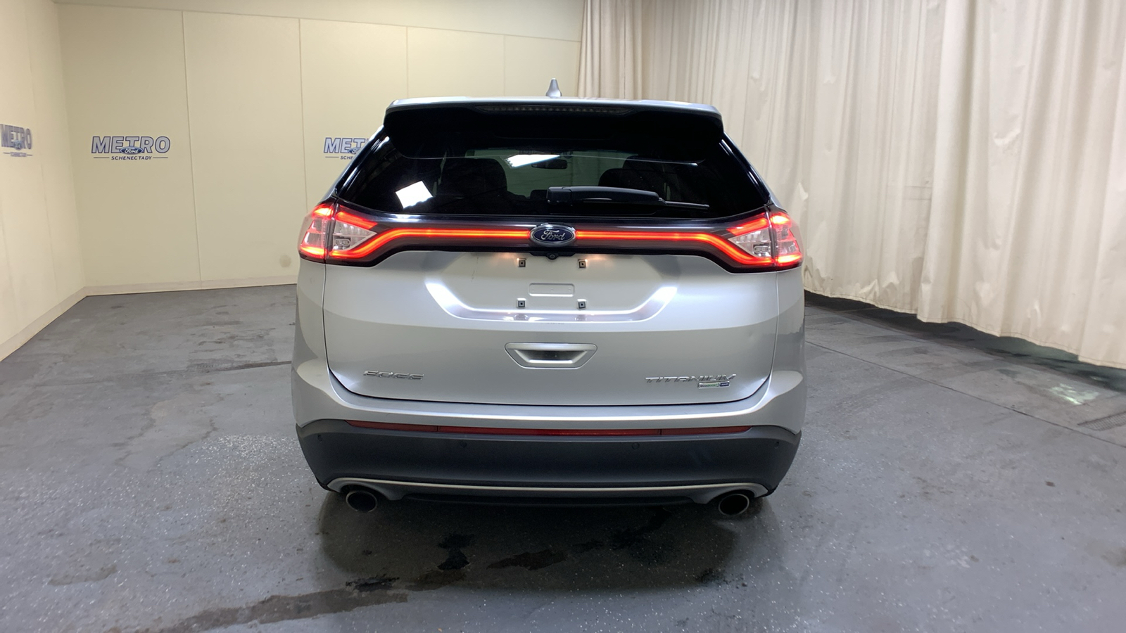 2017 Ford Edge Titanium 4