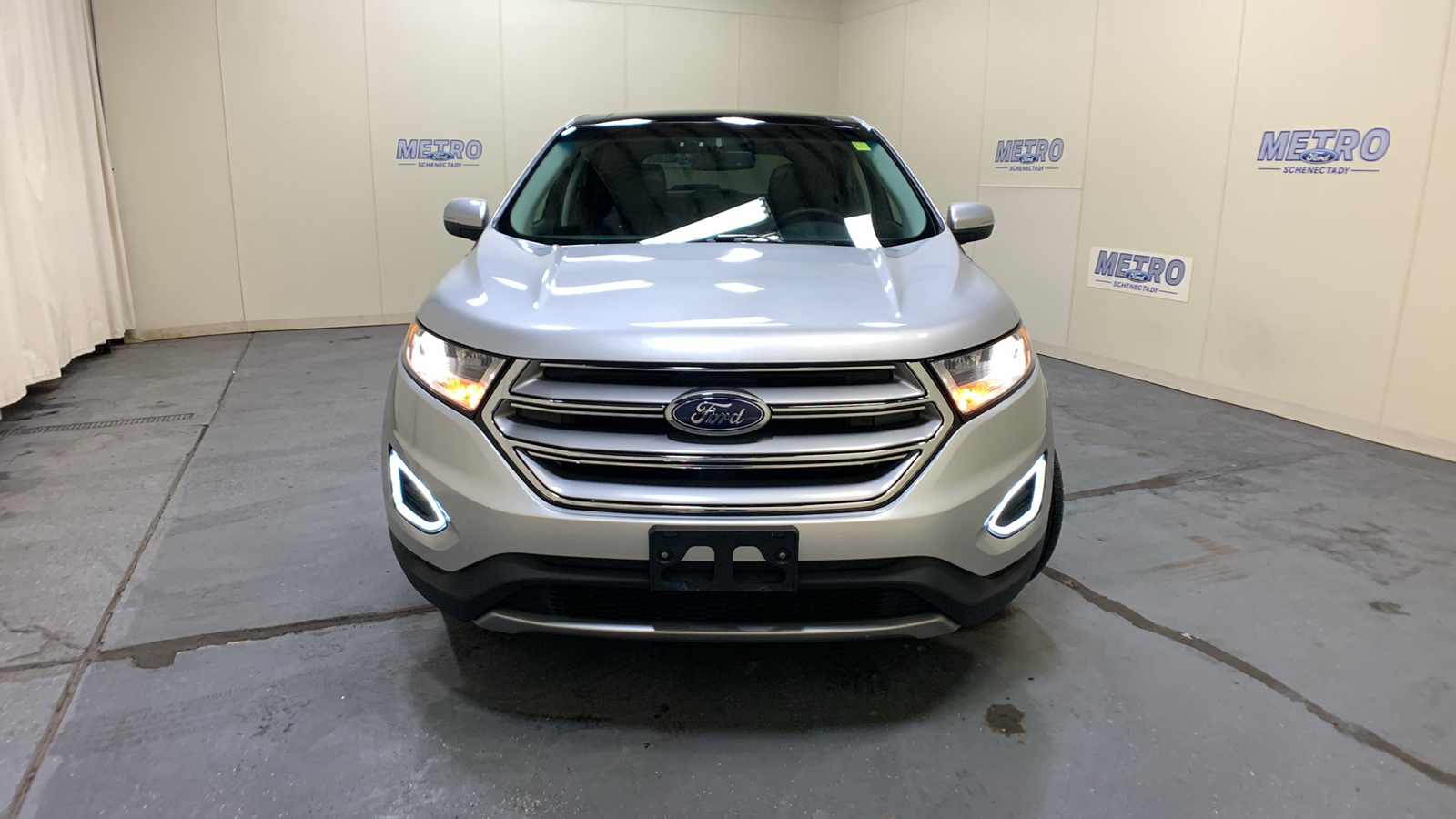 2017 Ford Edge Titanium 8