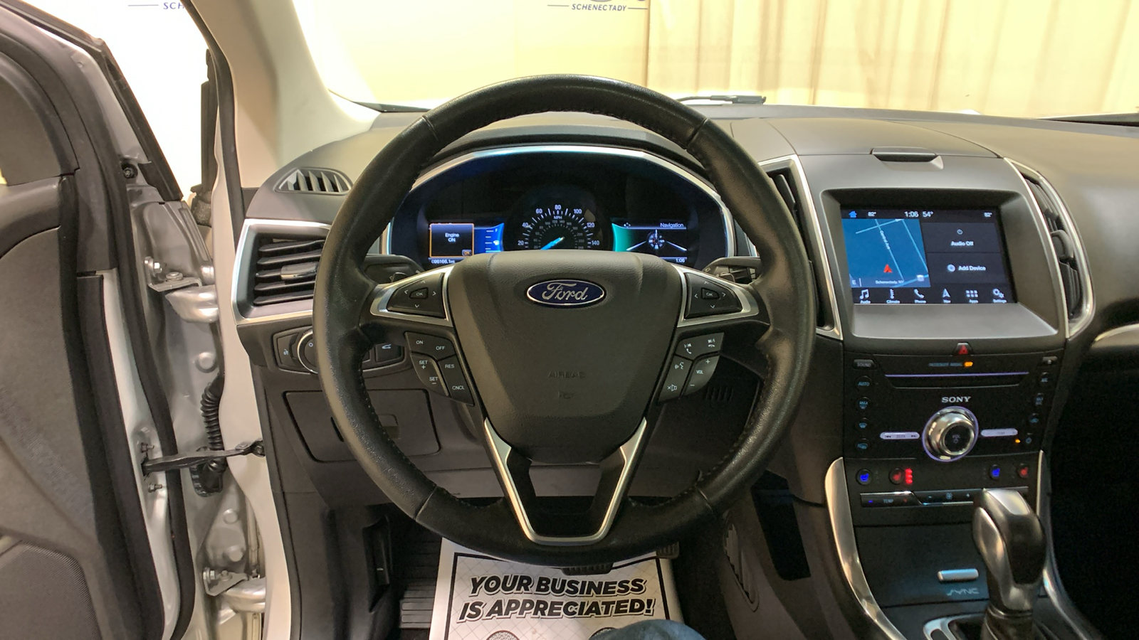 2017 Ford Edge Titanium 35