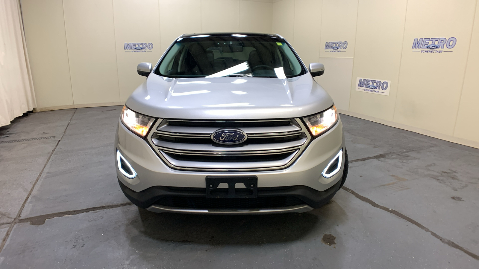 2017 Ford Edge Titanium 48