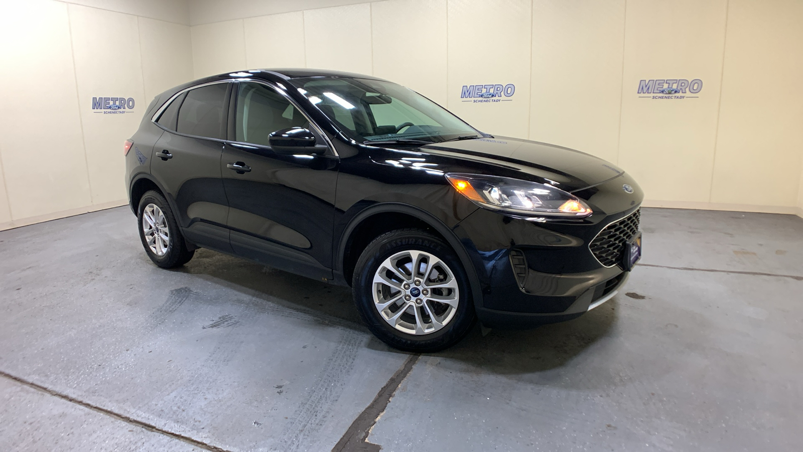 2021 Ford Escape SE 1