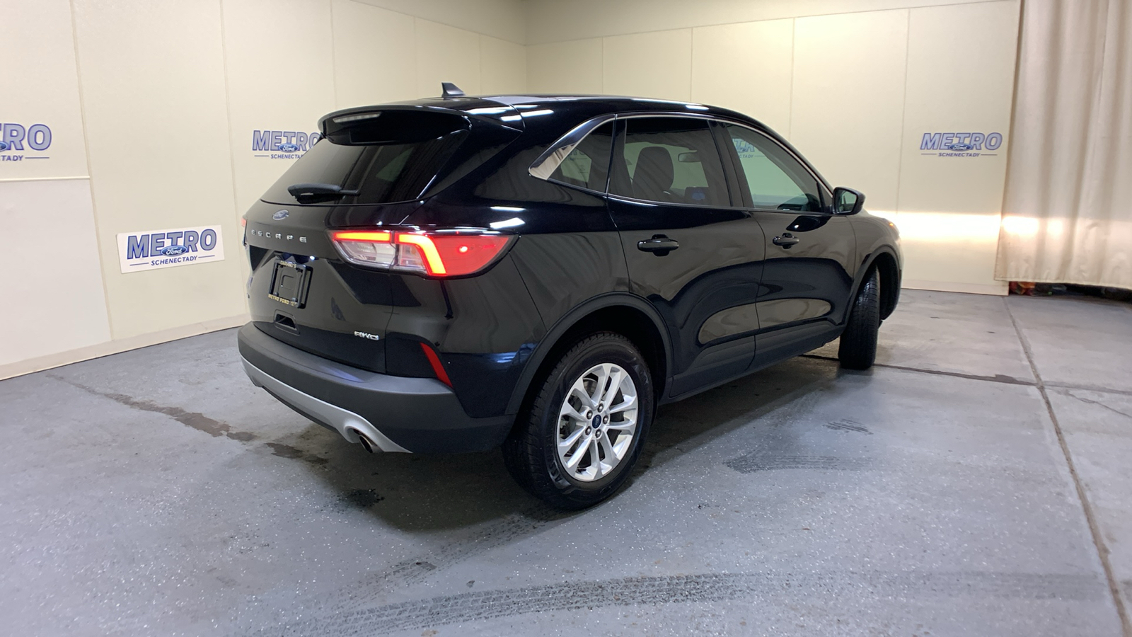 2021 Ford Escape SE 3