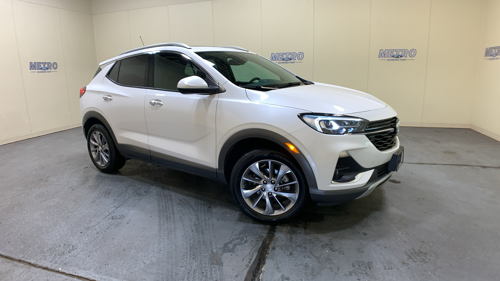 2023 Buick Encore GX Essence 1