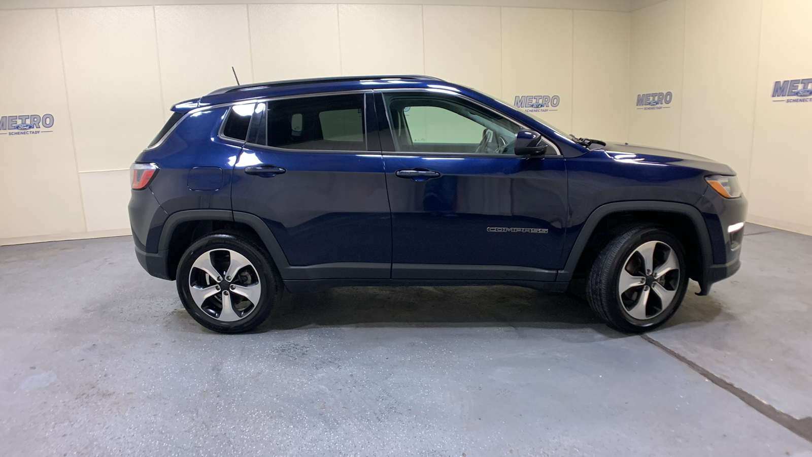 2017 Jeep New Compass Latitude 2