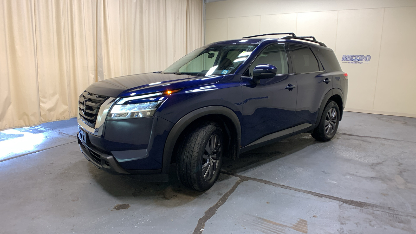 2022 Nissan Pathfinder SV 7