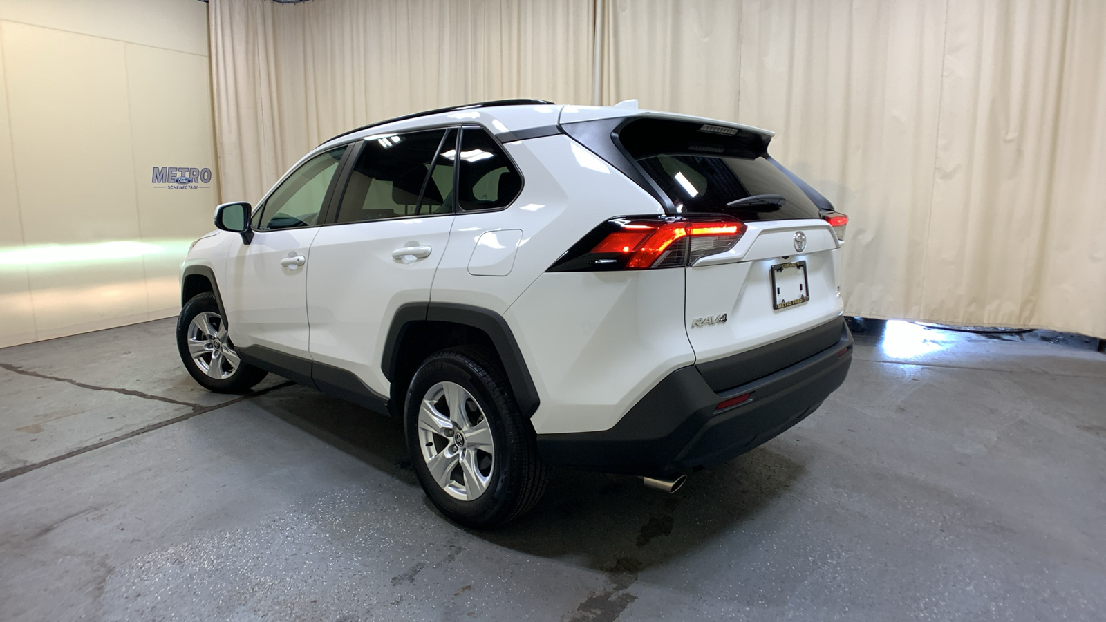 2021 Toyota RAV4 XLE 5