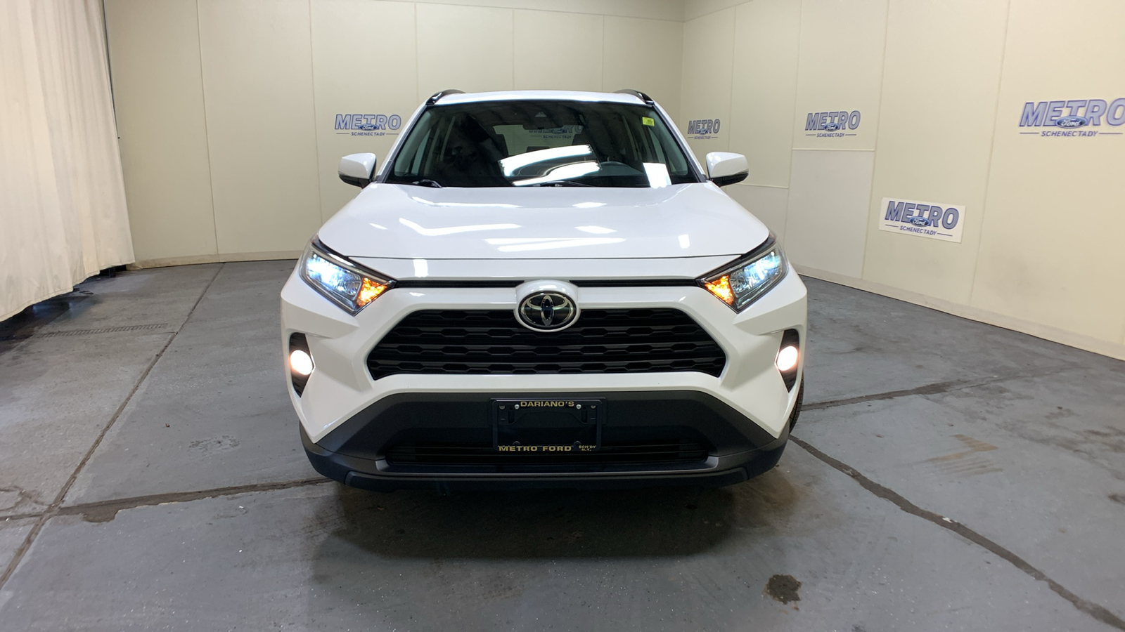 2021 Toyota RAV4 XLE 8