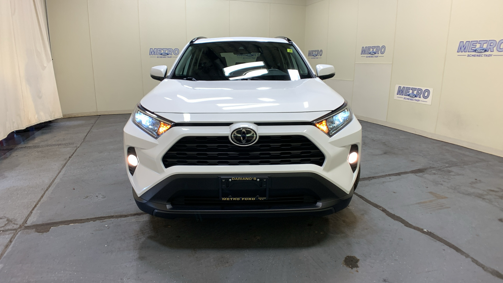 2021 Toyota RAV4 XLE 42