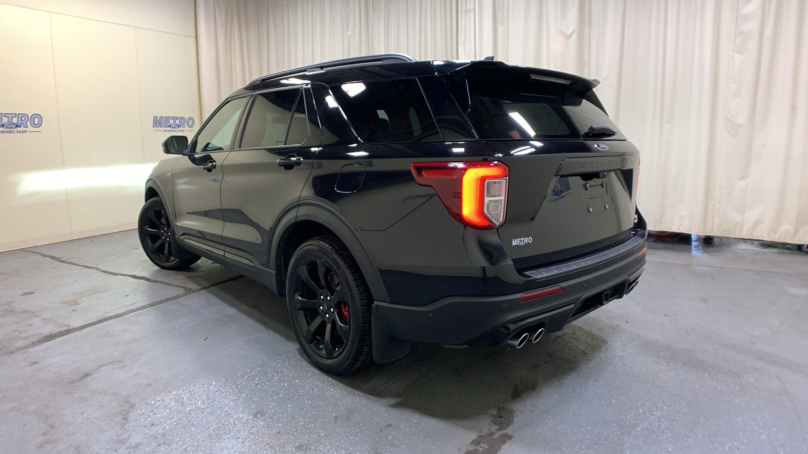 2021 Ford Explorer ST 5