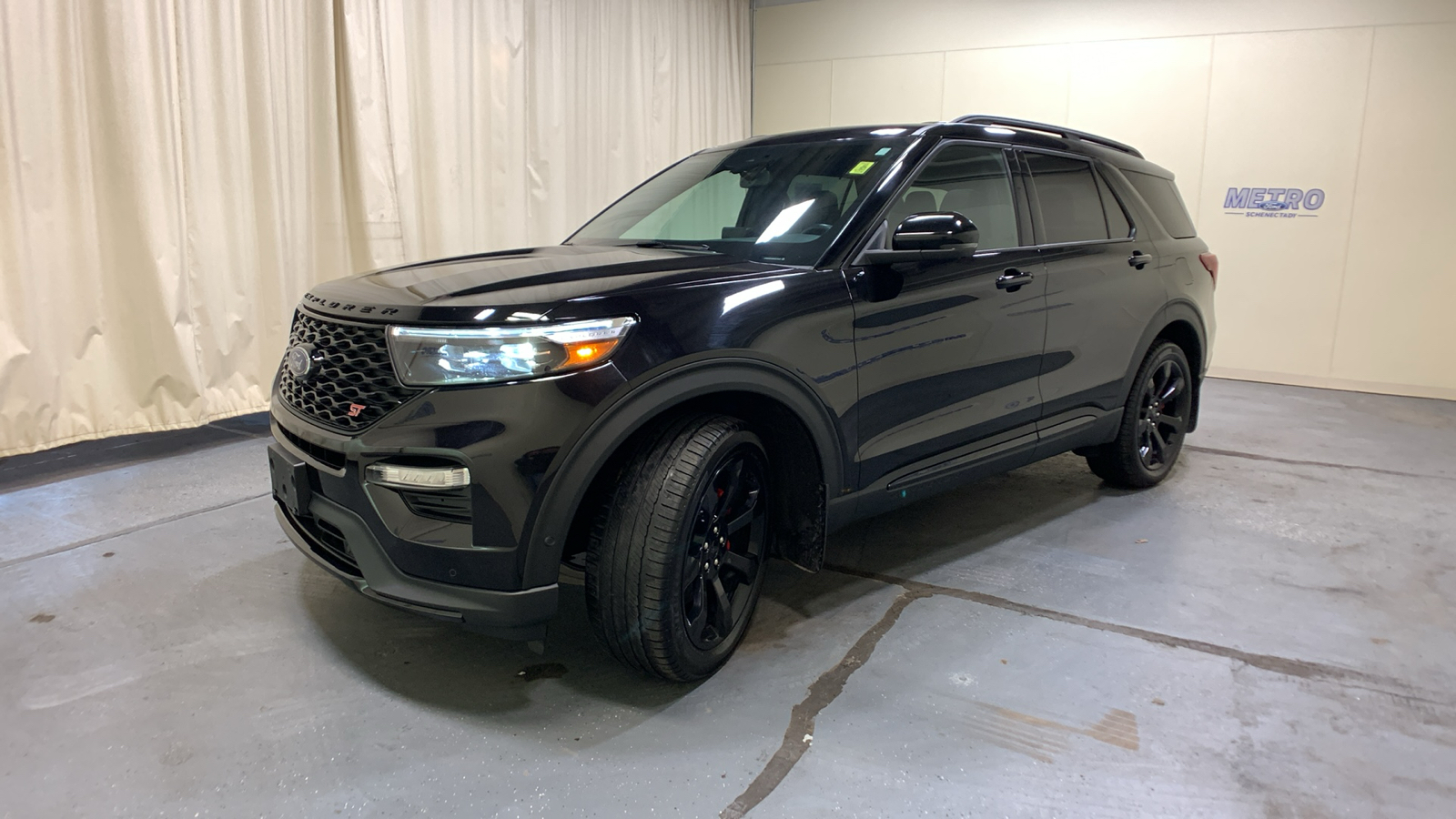 2021 Ford Explorer ST 7