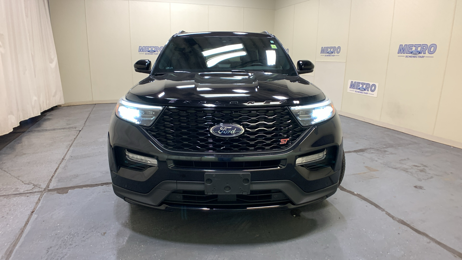 2021 Ford Explorer ST 8