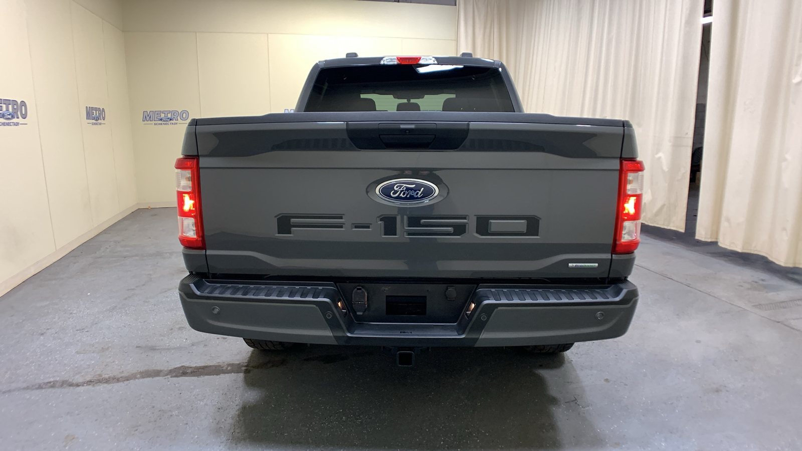 2021 Ford F-150 XL 4