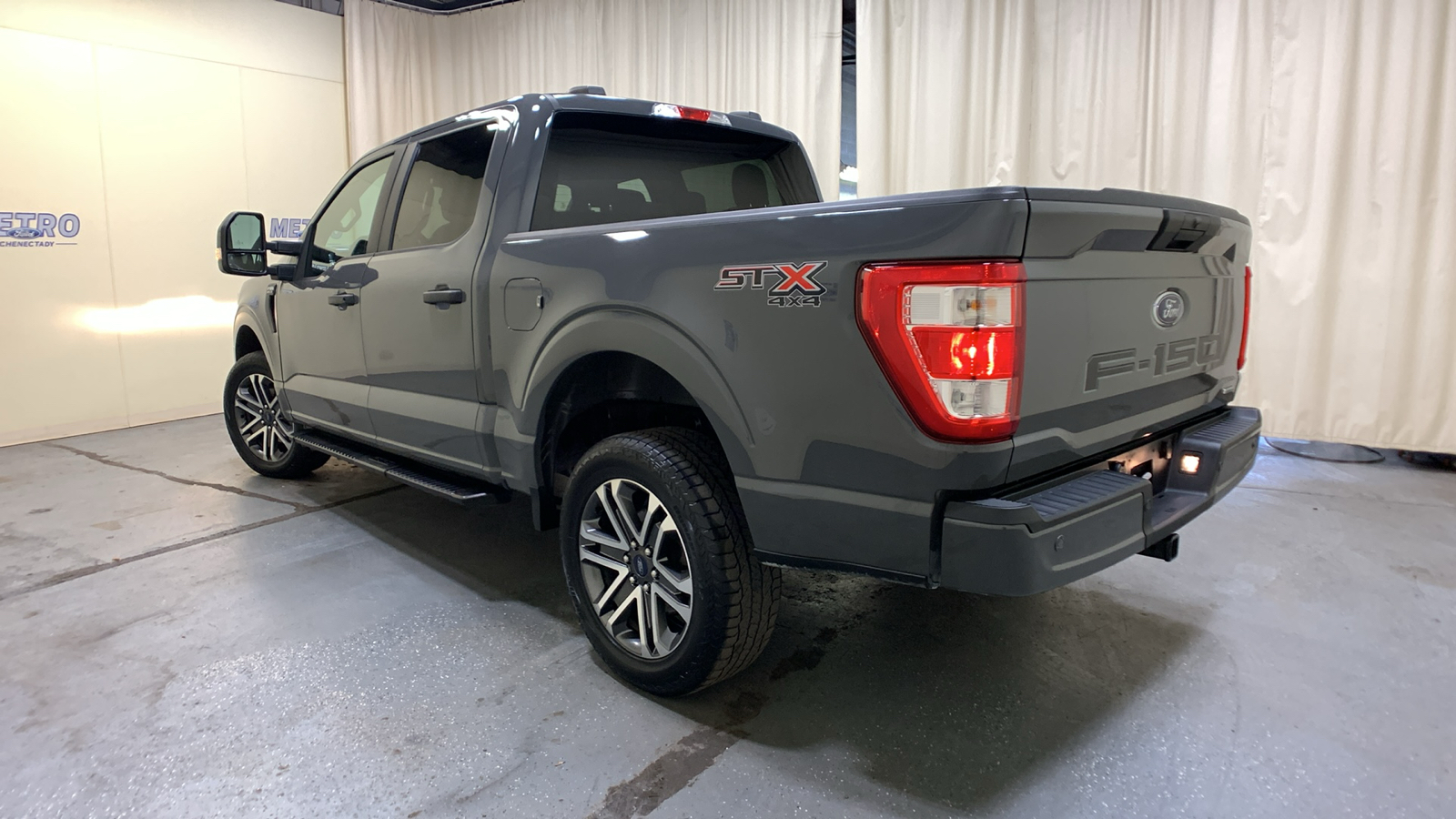 2021 Ford F-150 XL 5