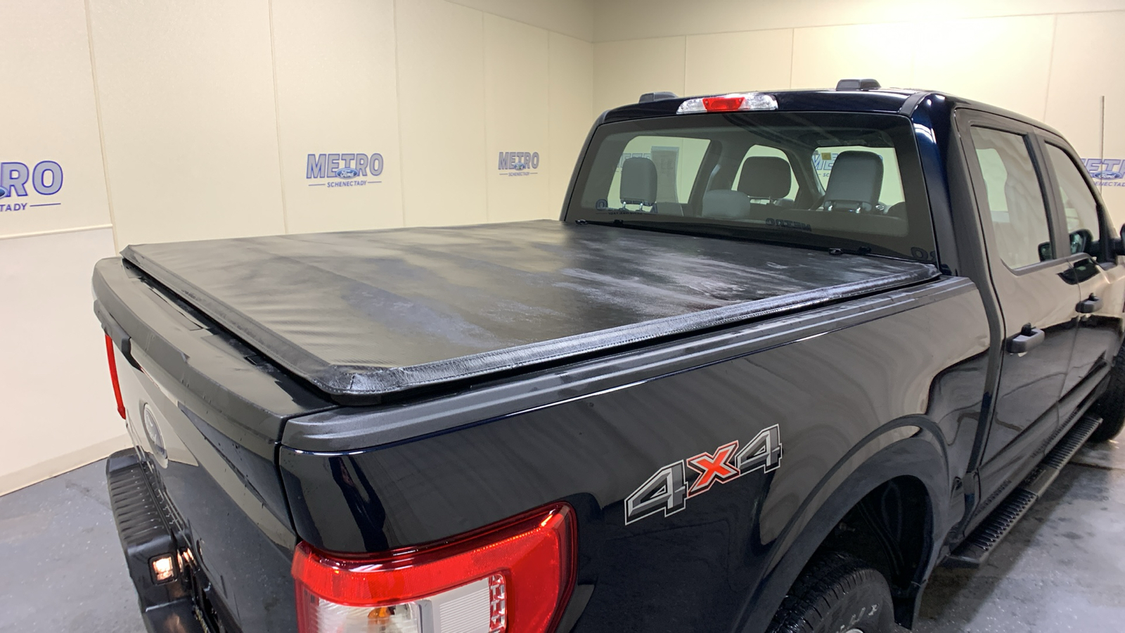 2021 Ford F-150 XL 17