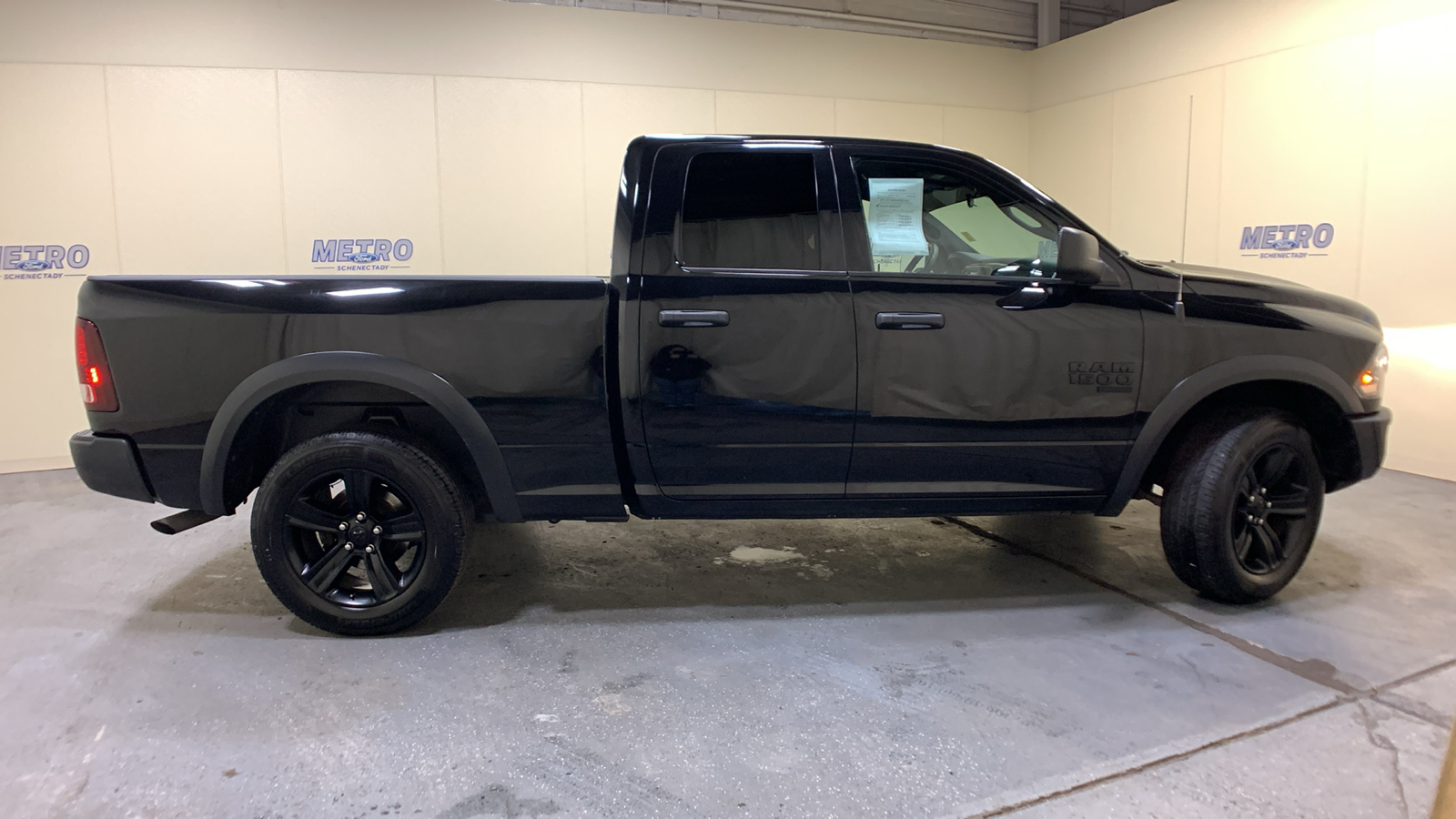 2021 Ram 1500 Classic Warlock 2