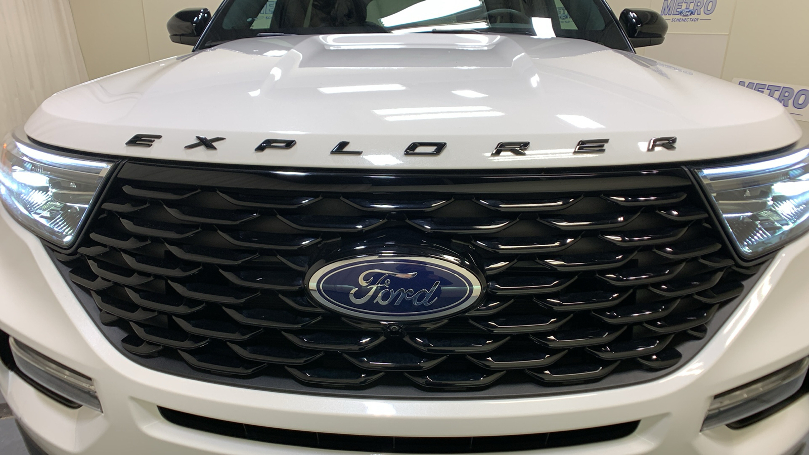 2022 Ford Explorer ST-Line 51