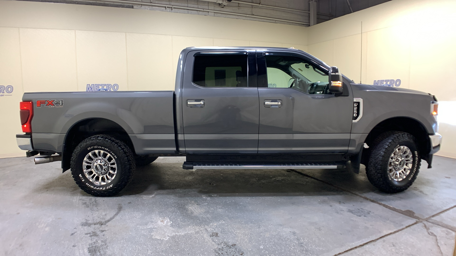 2021 Ford F-250SD XLT 2