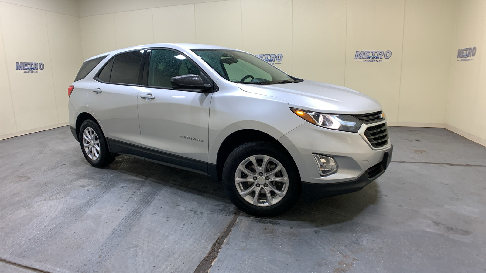 2019 Chevrolet Equinox LS 1