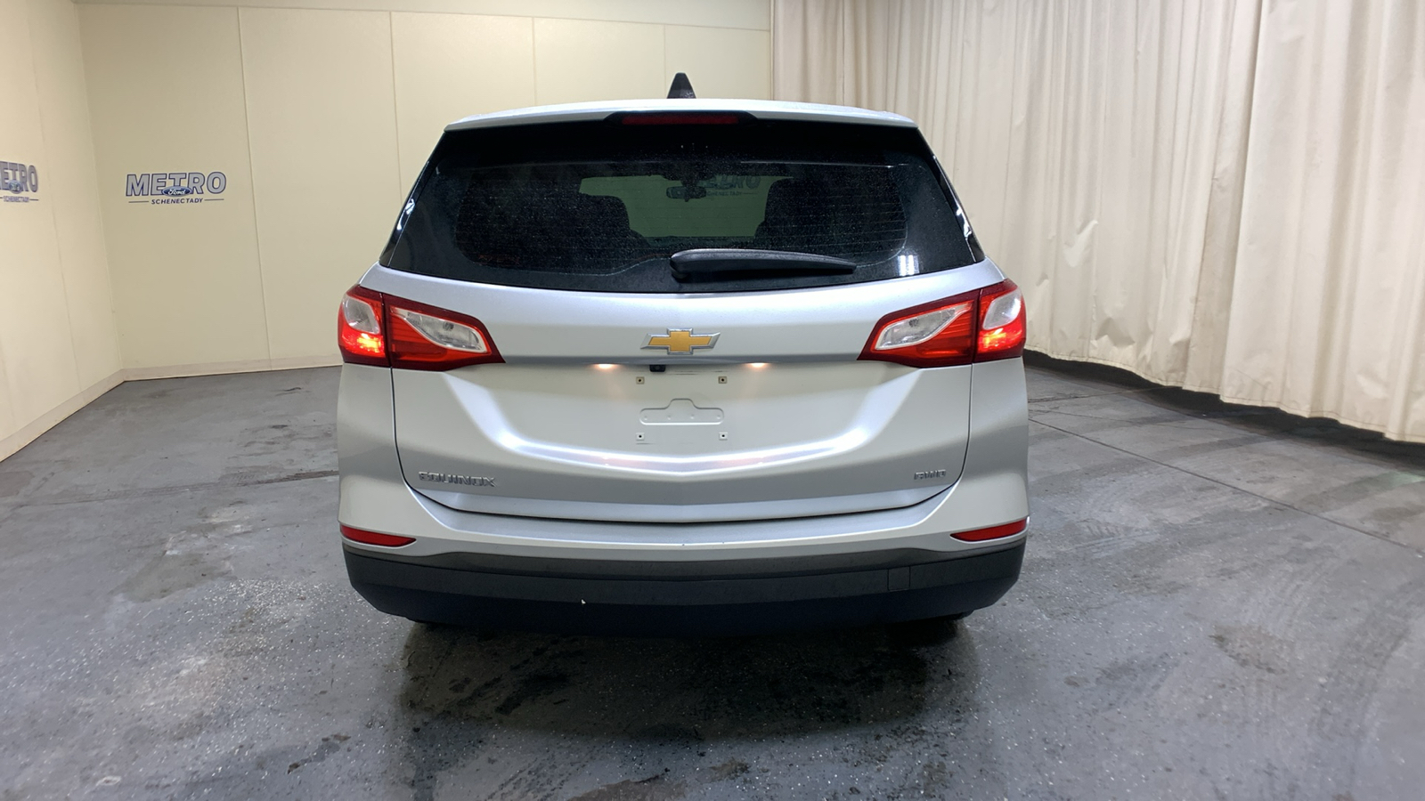 2019 Chevrolet Equinox LS 4