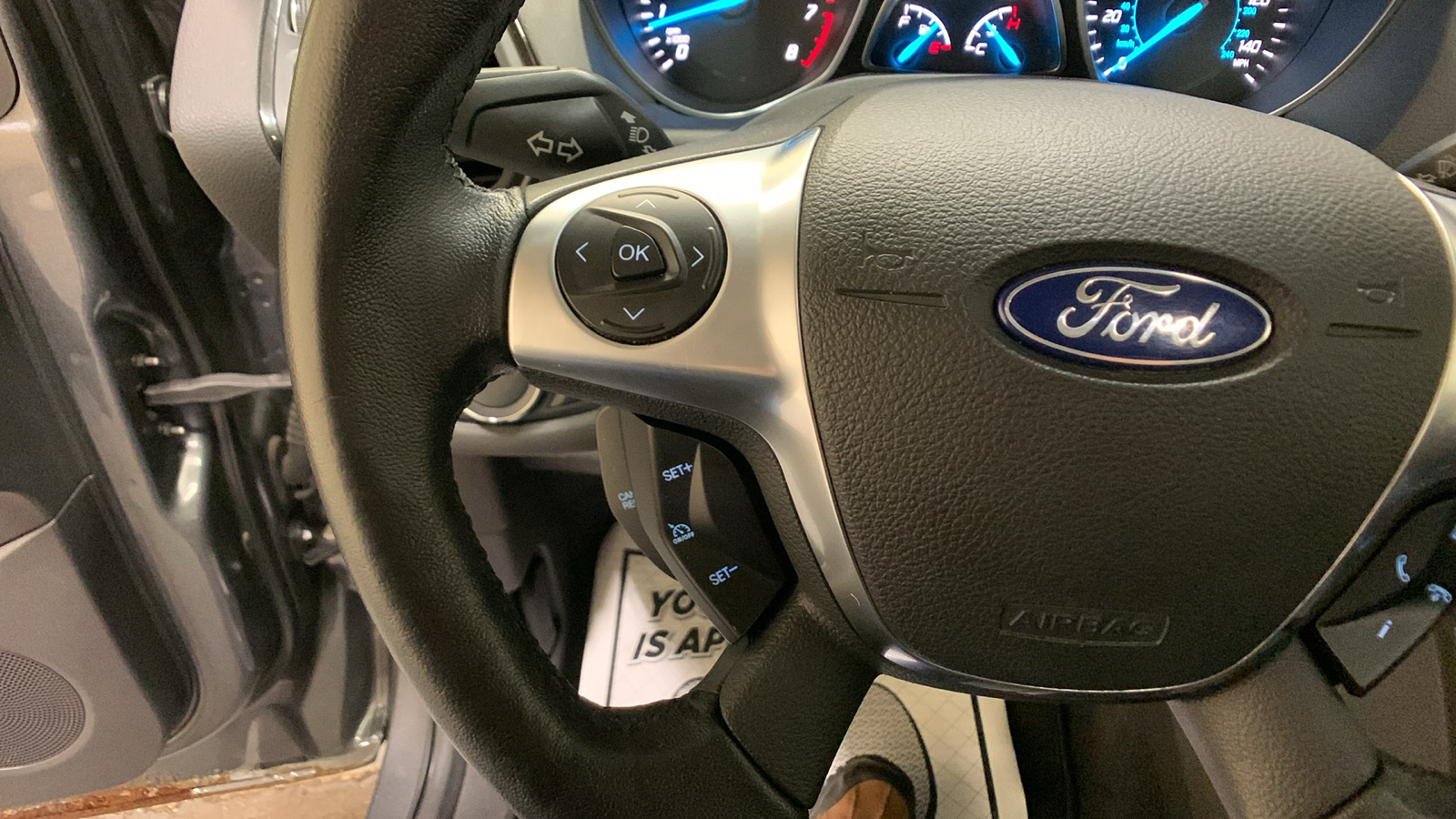 2014 Ford Escape Titanium 33