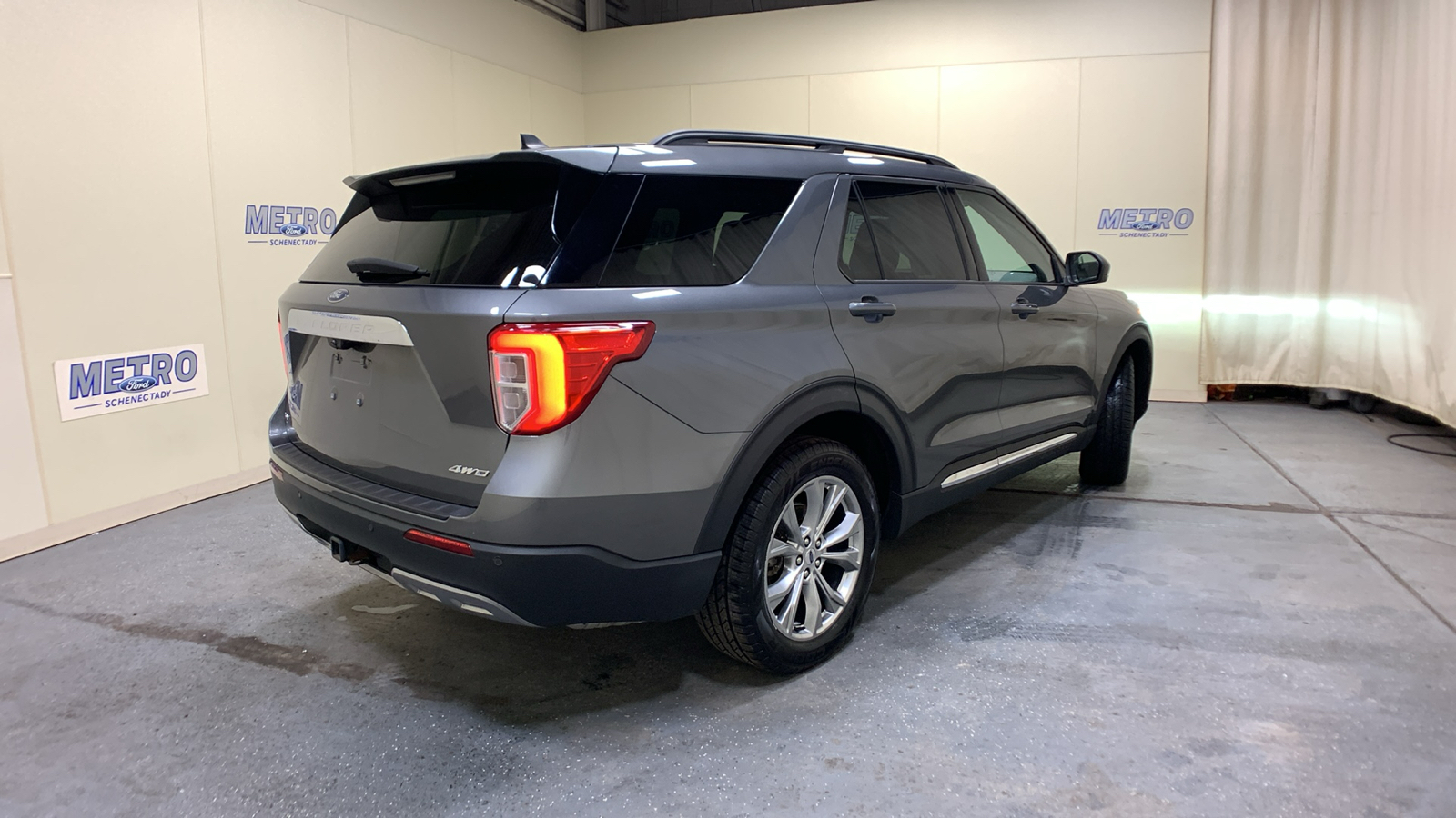 2021 Ford Explorer XLT 3