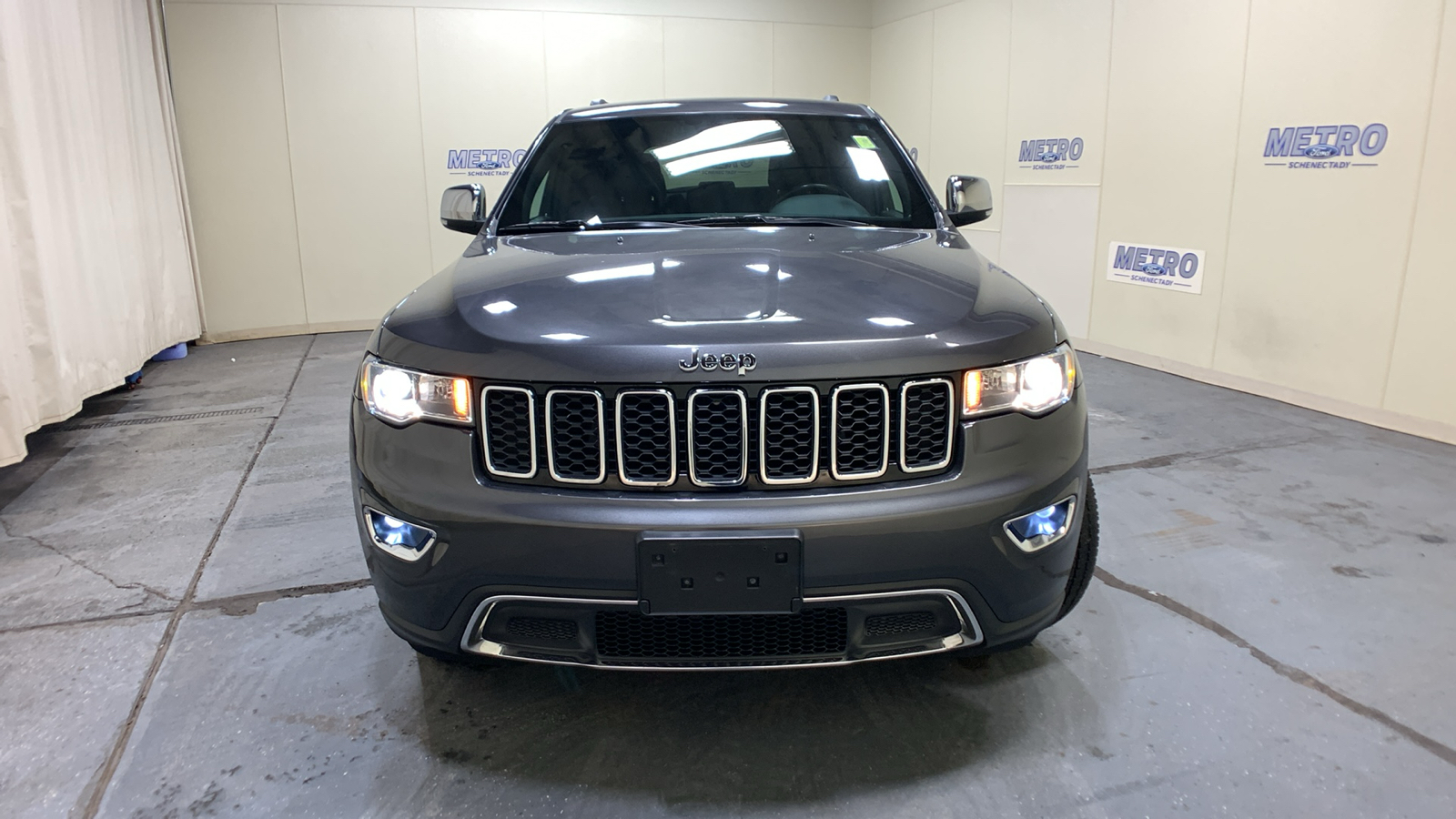 2018 Jeep Grand Cherokee Limited 8