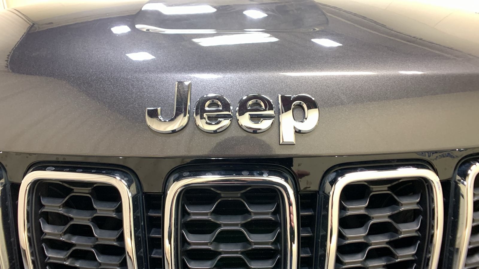 2018 Jeep Grand Cherokee Limited 47