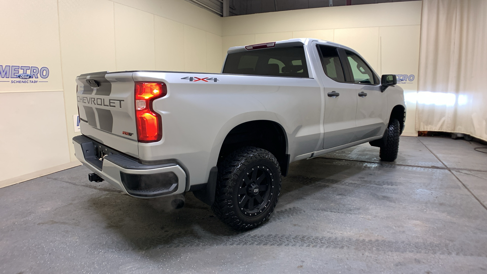 2020 Chevrolet Silverado 1500 Custom 3