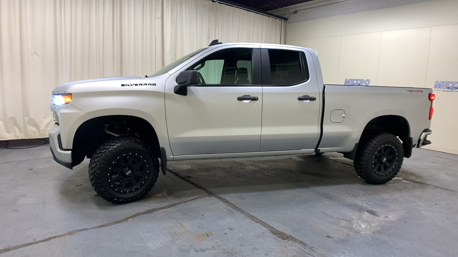 2020 Chevrolet Silverado 1500 Custom 6