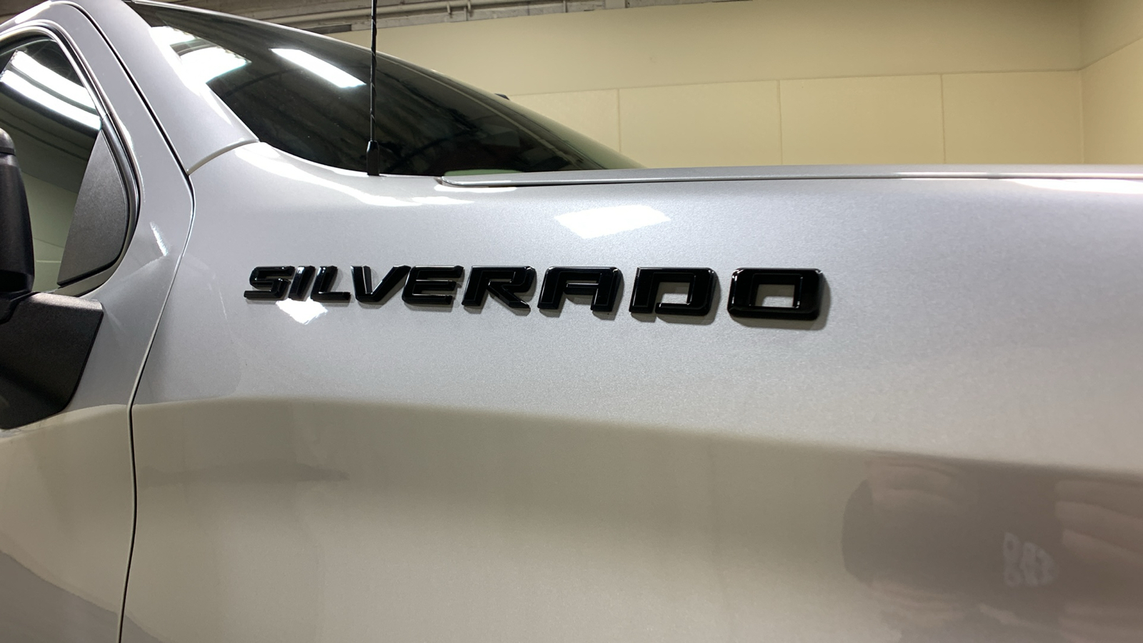 2020 Chevrolet Silverado 1500 Custom 10