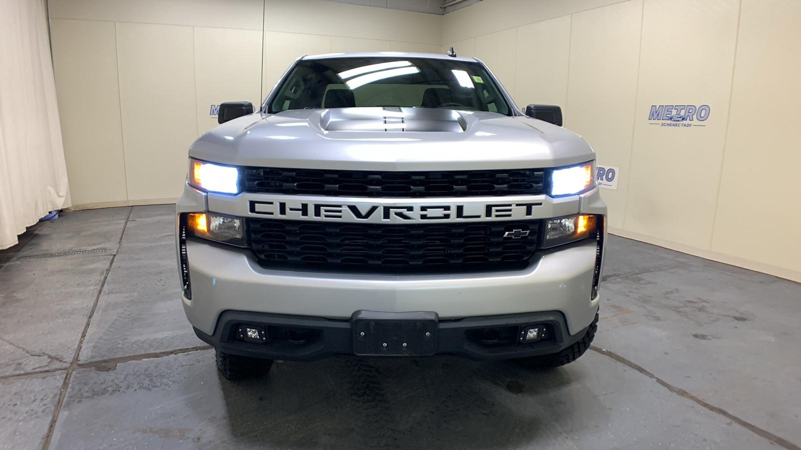 2020 Chevrolet Silverado 1500 Custom 42