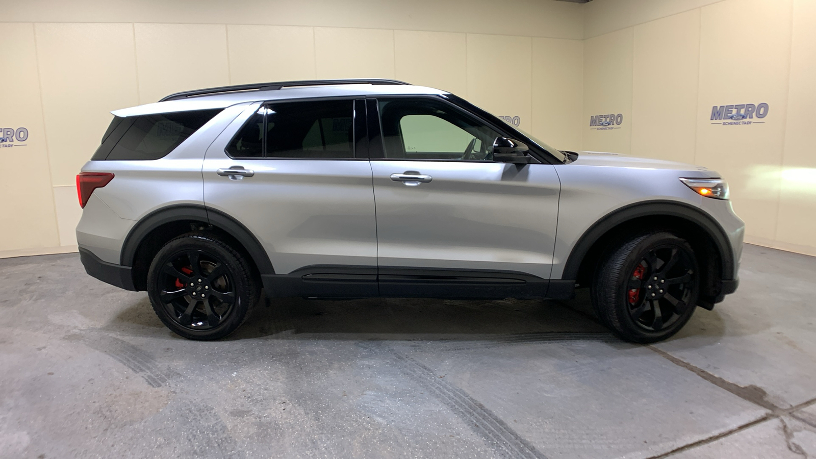 2022 Ford Explorer ST 2