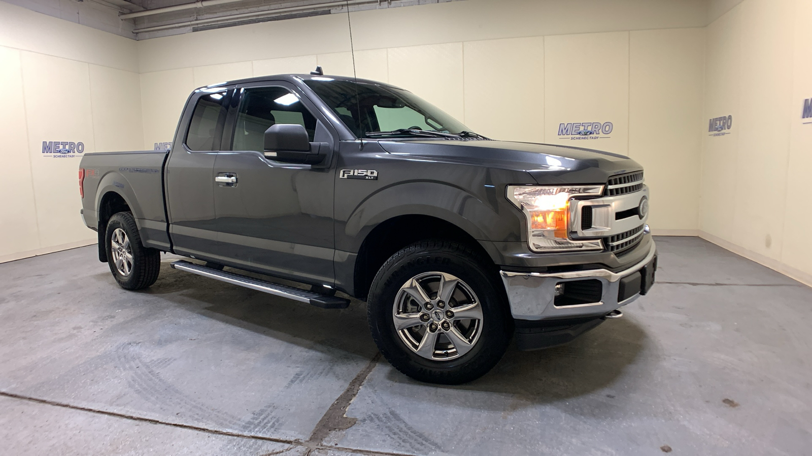 2019 Ford F-150 XLT 1