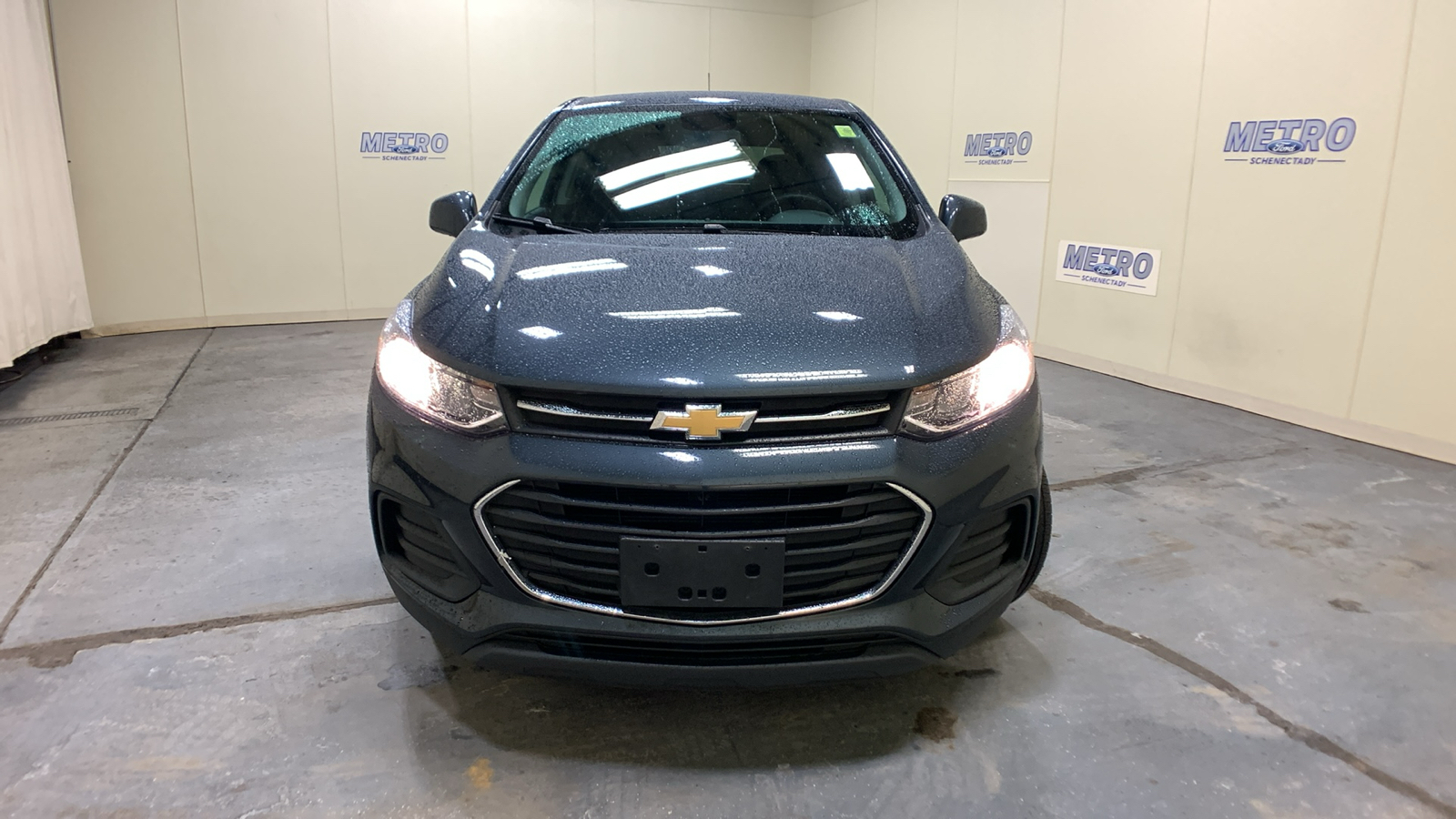 2021 Chevrolet Trax LS 8